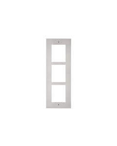 2N Rahmen für den Wandeinbau - 3 Module, silber